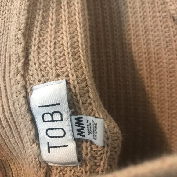 TOBI  Deep V wide neck oversized tan sweater - Picture 3 of 6